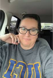 #booktok #booktokfyp #cleowade #seniorteacher #graduation #book #books  #childrensbooks #librariansoftiktok