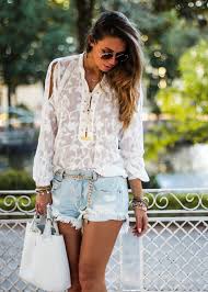 Camisa Branca Para Fim De Ano Camisa Branca Feminina Usada Com Calca Shorts Ou Saia Moda Decor Moda Looks Moda Feminina