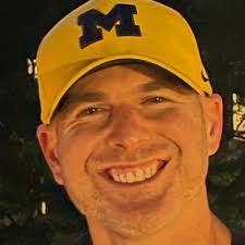 Tara Orris's Instagram, Twitter & Facebook