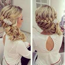 Half Up Half Down With Side Bride Http Coffeespoonslytherin Tumblr Com Post 157381017722 Beautiful Short Glamorous Wedding Hair Hair Styles Long Hair Styles