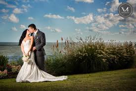 Joanne Pete Branford Ct Beach Wedding Owenego Www Mmaler Com Wedding Pics Beach Wedding Wedding