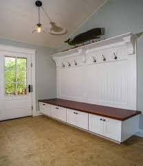 A Built In Bench In The Mud Room Of Kousa Creek Southern Living Plan 1406 Provides Many Options For Southern House Plans Southern Living Decor Home