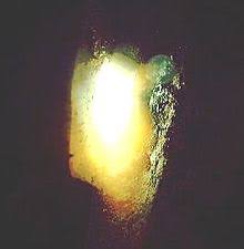 Sin embargo, este sistema generaba descargas eléctricas poco uniformes, chasquidos y humo, por lo que no había una forma clara y segura de llevar esa. Electric Arc Wikipedia