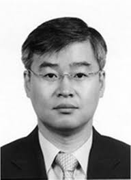 Petri Net-based FTL Architecture for Parametric WCET Estimation via FTL  Operation Sequence Derivation