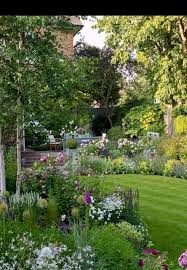 48 Fascinating Small Backyard Landscape Designs To Your Garden Cottage Garden Summer Garden Garden Landscaping