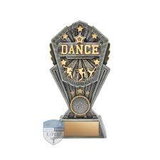 L'aventurier rejoint un casting déjà composé de jazz coreira (aperçue dans qui veut épouser mon fils ? Trophees Gravures Expert Trophee Cosmos