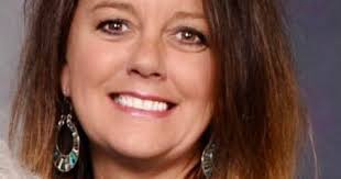 Stephanie Lind Thompson