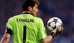 Iker casillas fernández se formó íntegramente a nivel futbolístico, en las categorías inferiores de real madrid, en cuyo equipo prebenjamín comenzó a jugar en la temporada 1990/91. Iker Casillas Trayectoria Records Palmares Y Mas
