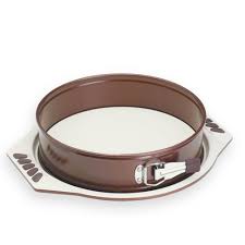 Geçmiş olsun canım.mutfak kazaları olur arada.kalıbını sıvıyağ yerine erimemiş margarinle yağla. Emsan Nar Rose Gold 26 Cm Kelepceli Kek Kalibi Cookplus