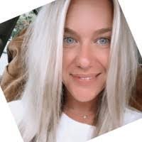 Shayna Carter's Instagram, Twitter & Facebook