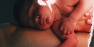 Wie Viel Schlaf Brauchen Babys Ab Wann Schlafen Sie Durch