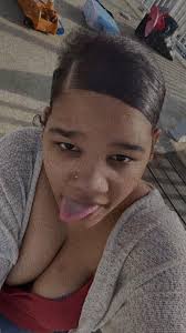 Ebony Hull (@ebony.hull2)