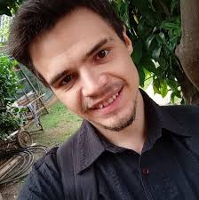 Yo reubico las arañas, no somos iguales.🤠