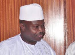 Alioune Badara Cissé à Tivaouane pour présenter ses condoléances