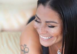 Lisa Sal's Instagram, Twitter & Facebook