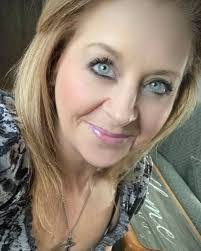 Brenda Mayle's Instagram, Twitter & Facebook