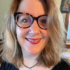 Patti Fiore's Instagram, Twitter & Facebook