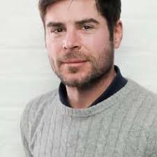 Dominic Hill's Instagram, Twitter & Facebook