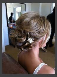 Pin By Ana Hamann On Wedding Updos Short Hair Updo Updos For Medium Length Hair Medium Length Hair Styles