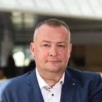 Sean Komorous's Instagram, Twitter & Facebook