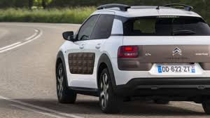 Brandstofverbruik van de citroën c4 cactus puretech 82 live uit 2016 over 35.390 km, bijgehouden door de eigenaar/gebruiker. Citroen C4 Cactus Testbericht Autogefuhl