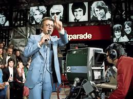 Schlaghosen und rüschen im mief der frühen 50er jahre. 50 Jahre Zdf Hitparade Jubilaumsshow Mit Thomas Gottschalk