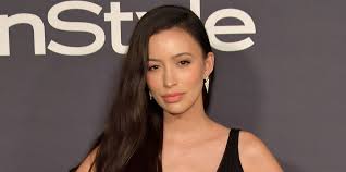 Christian serratos is speaking out about her new iconic role! The Walking Dead S Christian Serratos In Talks To Star In Netflix Series