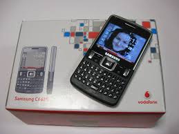 Samsung C6625: Atraktivní smartphone s ...