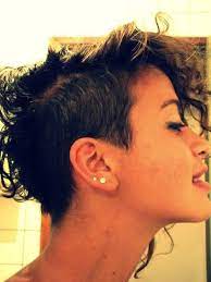 Side Shave With Curly Hair Cuuute I Think I May Be Able To Rock This Edgy Short Hair Short Hair Styles Hair Styles