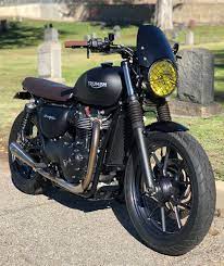 I Spy With My Little Ey Triumph Bikes Triumph Motorcycles Triumph Bobber