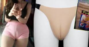 I love wearing black leggings as pants during the fall and winter months, which gives me i'm usually more comfortable in my skin when sporting a skintight silhouette from the waist down, and will don my camel toe at work and family parties in the same way. Camel Toes Its A Bit Like Marmite Filthy