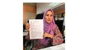 A commissioner of oaths only certifies that the required oath or affirmation or declaration has been properly administered. Commissioner For Oaths Denies Signing Off Sds