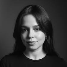 🚨 BIG NEWS: From Klarna to Freelance Floral Artist