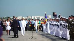 Lume multa, câteva cascadorii, câteva epave plutitoare.galați! Ziua Marinei 2018 Iohannis A Vorbit Despre Securitatea RegionalÄ La Cel Mai Mare Spectacol Naval Al Anului Video Stirileprotv Ro
