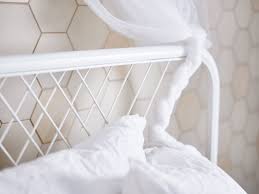 Nesttun Bedframe Wit Lonset 160x200 Cm Ikea Bedkader Slaapkamermeubels Meubel Ideeen