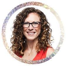 Sara Herzog's Instagram, Twitter & Facebook