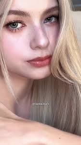 Meet Curvy Becky Watson