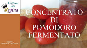 Il pomodoro concentrato, anche detto estratto di pomodoro, altro non è che il succo dei pomodori privato dell'acqua in differenti percentuali, a seconda che si voglia ottenere del concentrato semplice, doppio o a seconda dell'uso che ne vogliamo fare, vediamo come diluire il pomodoro concentrato. Concentrato Di Pomodoro Fermentato Youtube