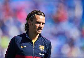 Griezmann turned up against real sociedad during the 2020/21 la liga season with hair braids. The Top 5 Antoine Griezmann Hairstyles From His Playing Career