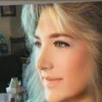 Angela Umfleet's Instagram, Twitter & Facebook