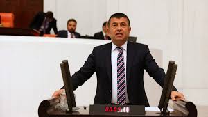 Yiğit şardan bugün, mevcut yönetimden isimlerin de yer aldığı listesini teslim ederek yarışa dahil olacak. Qrzwj Xcqjbqqm