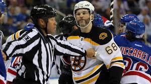 Jaromir jagr is a 48 years old nhl player from czech who started his career in 1990 and now played for the hc kladno. Jaromir Jagr Shaped Game Hair On Way To 1 888 Points