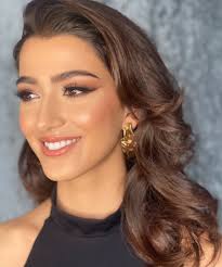 A huge thanks to Kirby Jean Artistry For coming to the hospital to do my  make-up for my sons Wedding. Kirby made me feel beautiful Highly recommend  👌 👍 👏