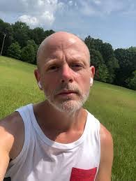 Annie Dewberry's Instagram, Twitter & Facebook