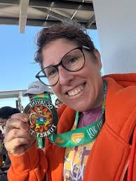 Super proud newbie/slow runner moment! 🙌🏻 Longest run I've ever done!  👏🏻 I'm training for a 10k next Thursday- Turkey Trot 🦃 Send me all your  tips/tricks/positive vibes! 🤍