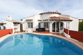 Villa In Pego 2 Beds 2 Baths 268 000 Pego Villa Villa With Pool For Sale In Montepego The House Is Located In A Very Quiet In 2020 Villa Quiet Area Holiday Home
