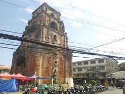file:laoag city sinking bell tower.jpg