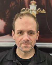 Dan Belles's Instagram, Twitter & Facebook