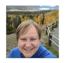 Esther Singh's Instagram, Twitter & Facebook