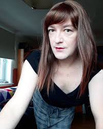 Which is the best hairstyle for long hair? Anna Secret Poet Sur Twitter A Little Dress Up This Morning Trying Out A New Wig Skirt And Boots You Can T See The Boots But I May Share A Full Body Shot
